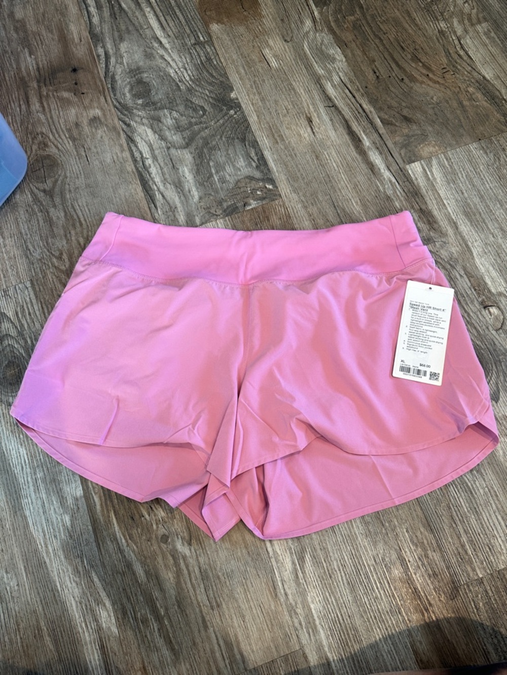 NEW with tags! Lululemon Speed Up High-Rise Short 4" *Updated
Pink Frosting XL